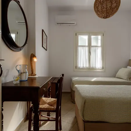 펜션 Kimolos Houses *