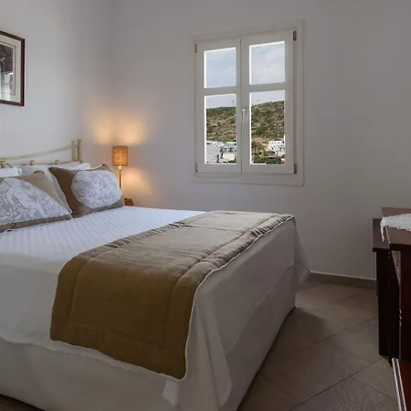 펜션 Kimolos Houses *