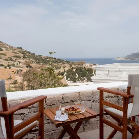 Kimolos Houses *